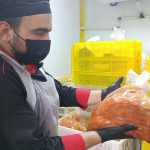 قسم المصنًعات في شركة اليمامة للدواجن 