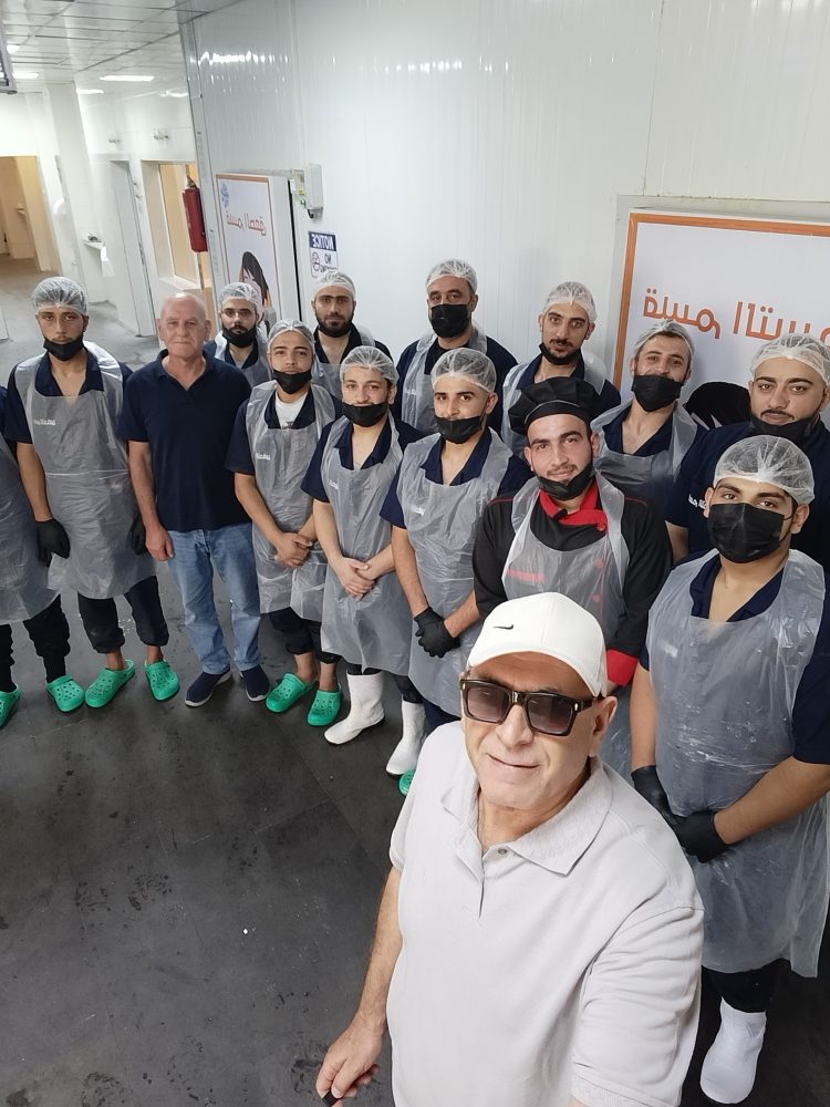 قسم المصنًعات في شركة اليمامة للدواجن